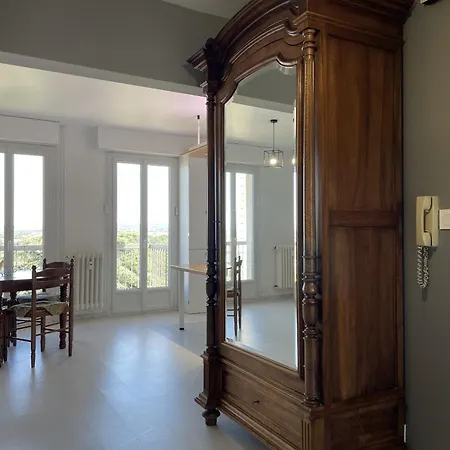 La Petole, Balcon Superbe Vue アパート ロデーズ